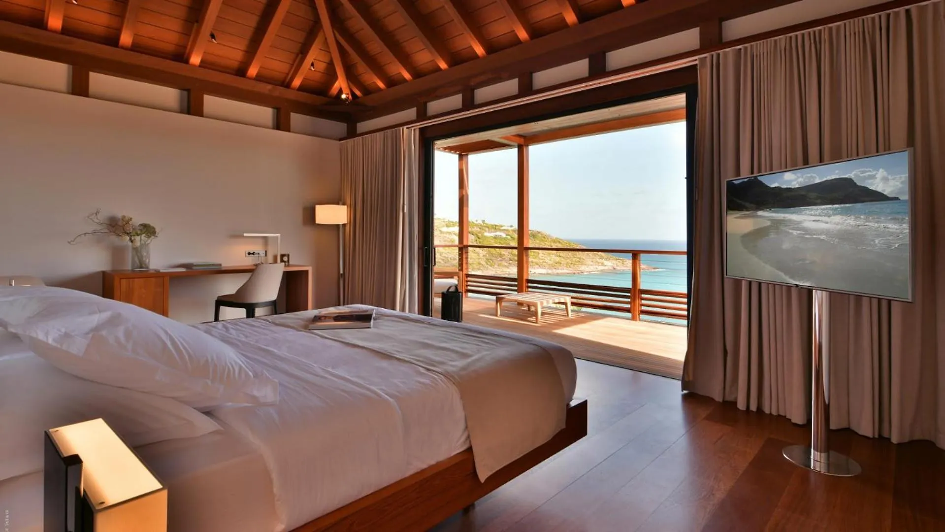 Contemporary Villa on a Hillside Marigot Saint-Barthélemy