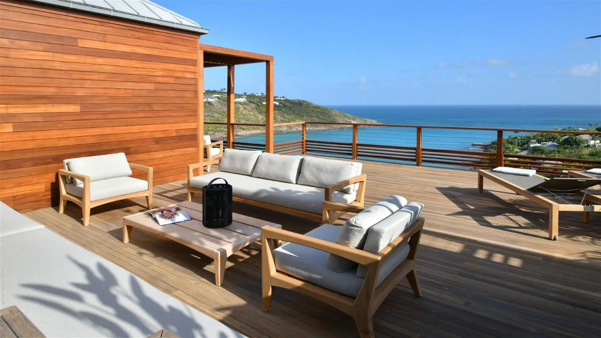 Contemporary Villa on a Hillside Marigot